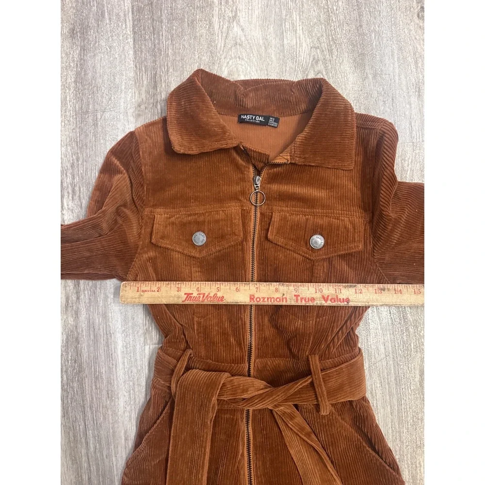 Nasty Gal Broken Re-Cord Jumpsuit Brown Corduroy Flare Zip Front Belted Size 2 - Picture 7 of 10